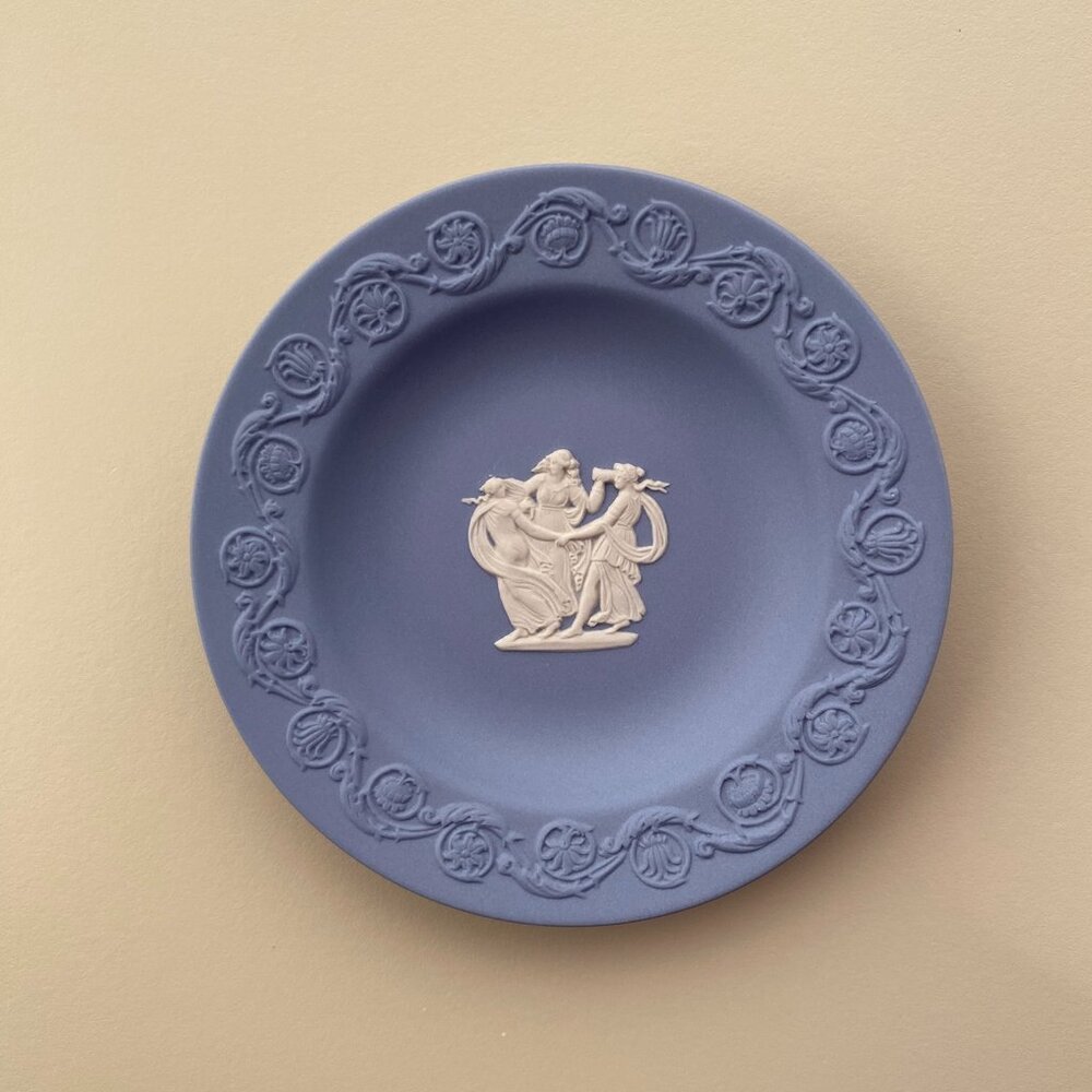 Wedgwood Blue Jasperware Small Round Plate with White Motif - The Three Graces